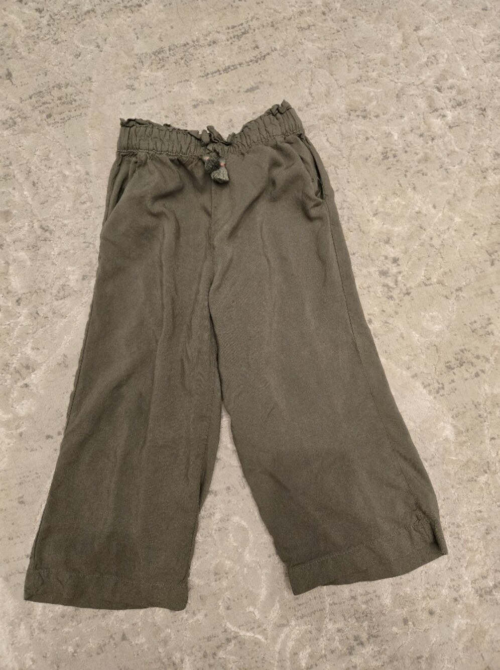 H&M Relaxed Loose Olive Green Wide-Leg Pants - Picture 4 of 9